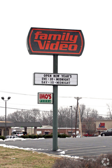 14-26 W Karsch Blvd, Farmington, MO à louer - Photo de l’immeuble – Image 3 sur 12