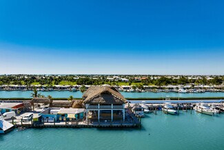 Plus de détails pour ICONIC FLORIDA KEYS WATERFRONT RESTAURANT – DOCK & DINE, Key Colony Beach, FL - Local commercial à louer