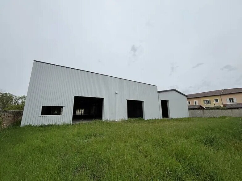 5 Rue Des Maisons Neuves, Belleville-en-Beaujolais à louer - Photo de l’immeuble – Image 3 sur 12