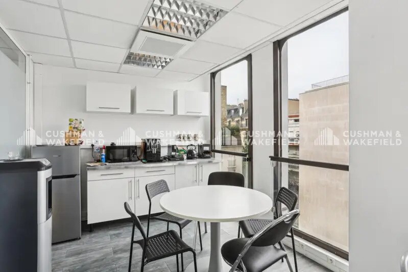 Bureau dans Neuilly-sur-Seine à louer - Photo intérieure – Image 2 sur 13