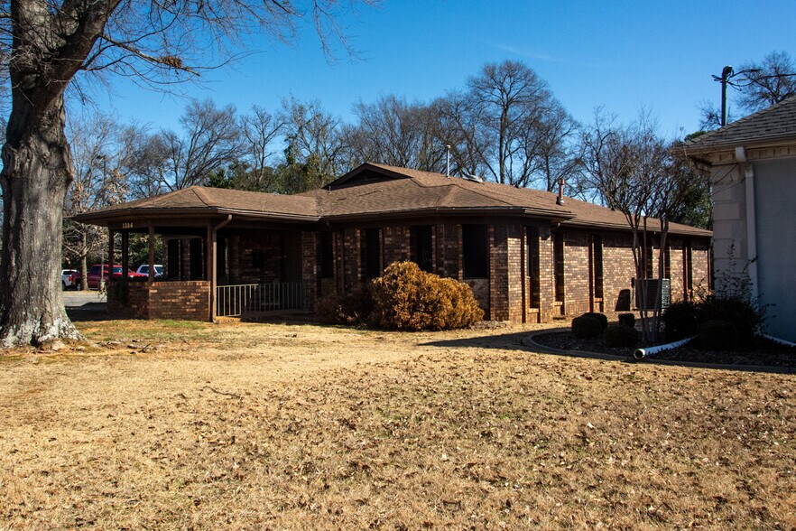 1304 14th Ave SE, Decatur, AL à vendre - Photo de l’immeuble – Image 2 sur 22