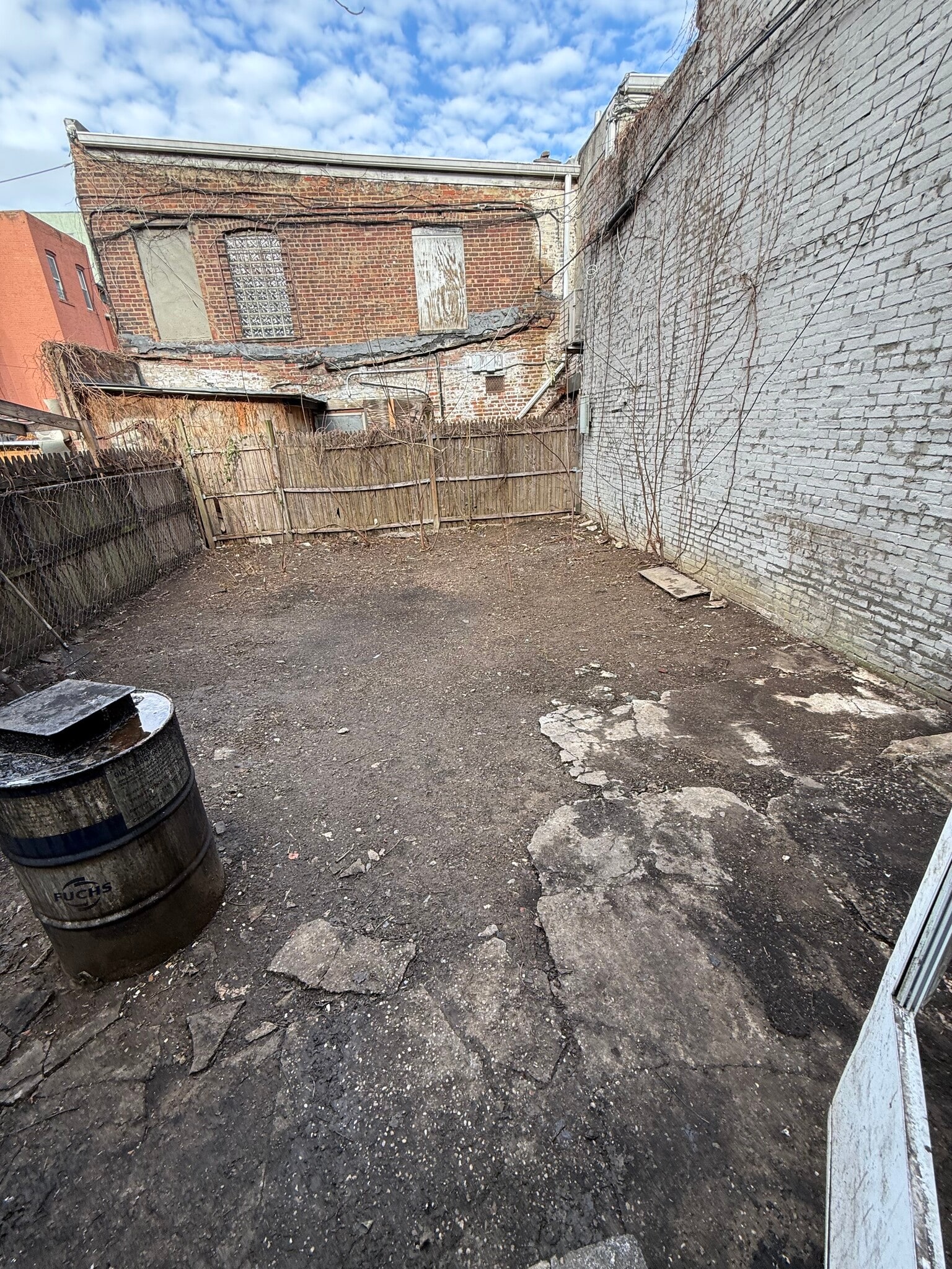 513 Grand St, Brooklyn, NY à louer Photo intérieure– Image 1 sur 4