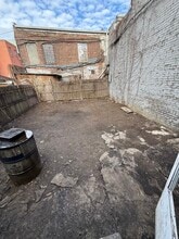 513 Grand St, Brooklyn, NY à louer Photo intérieure– Image 1 sur 4