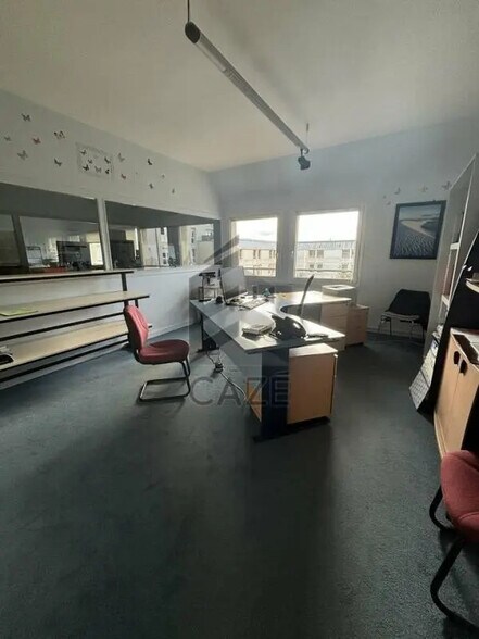 22 Bis Rue De L'Ouvrage A Cornes, La Rochelle à vendre - Photo de l’immeuble – Image 3 sur 5