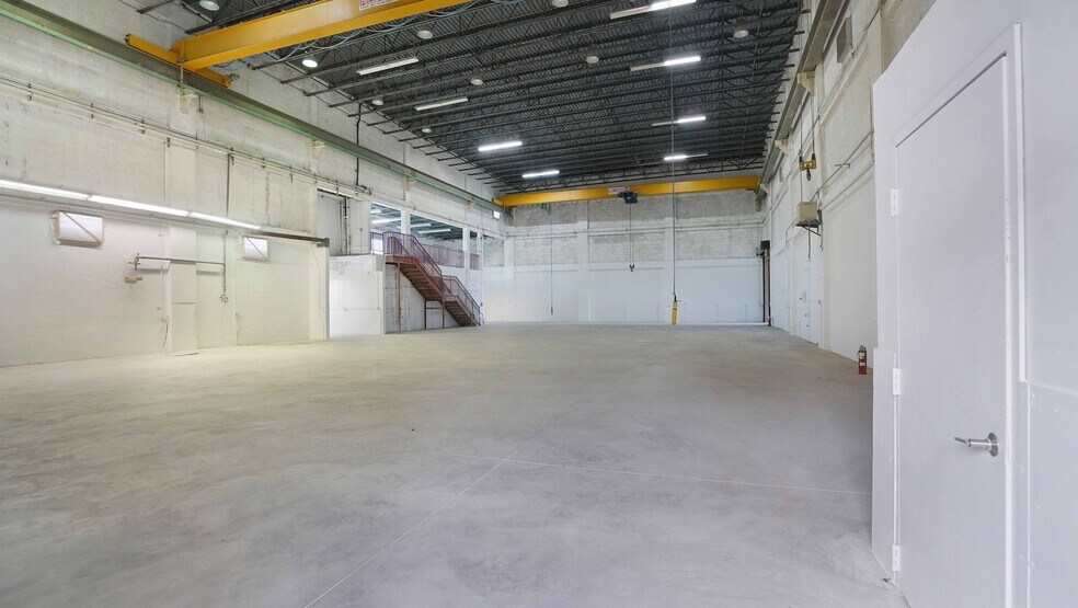 6830-6840 SW 81st Ter, Miami, FL à louer - Photo de l’immeuble – Image 3 sur 11