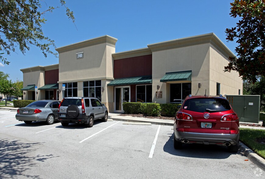 740 Stirling Center Pl, Lake Mary, FL à louer - Photo de l’immeuble – Image 2 sur 8