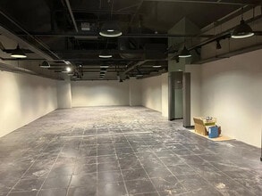 6 Boulevard De Sébastopol, Paris à louer Photo intérieure– Image 2 sur 12