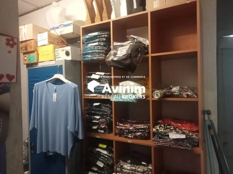 Local commercial dans Ibos à louer - Photo intérieure – Image 3 sur 3