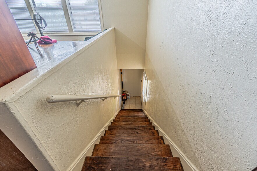 4025 Mather Ct, Dallas, TX à vendre - Photo de l’immeuble – Image 3 sur 20
