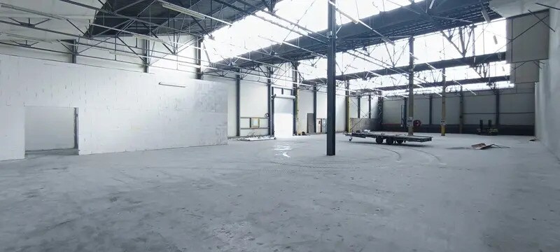 Industriel/Logistique dans Périgny à louer - Photo de l’immeuble – Image 3 sur 6