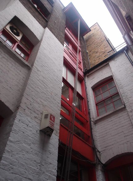 81A Endell St, Londres à louer - Photo de l’immeuble – Image 3 sur 37