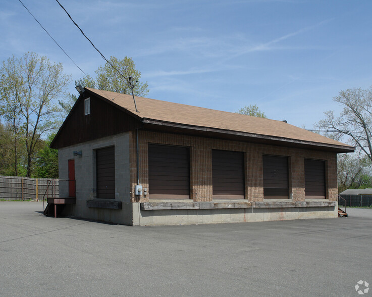 12 Willow St, Newburgh, NY à louer - Photo de l’immeuble – Image 1 sur 5