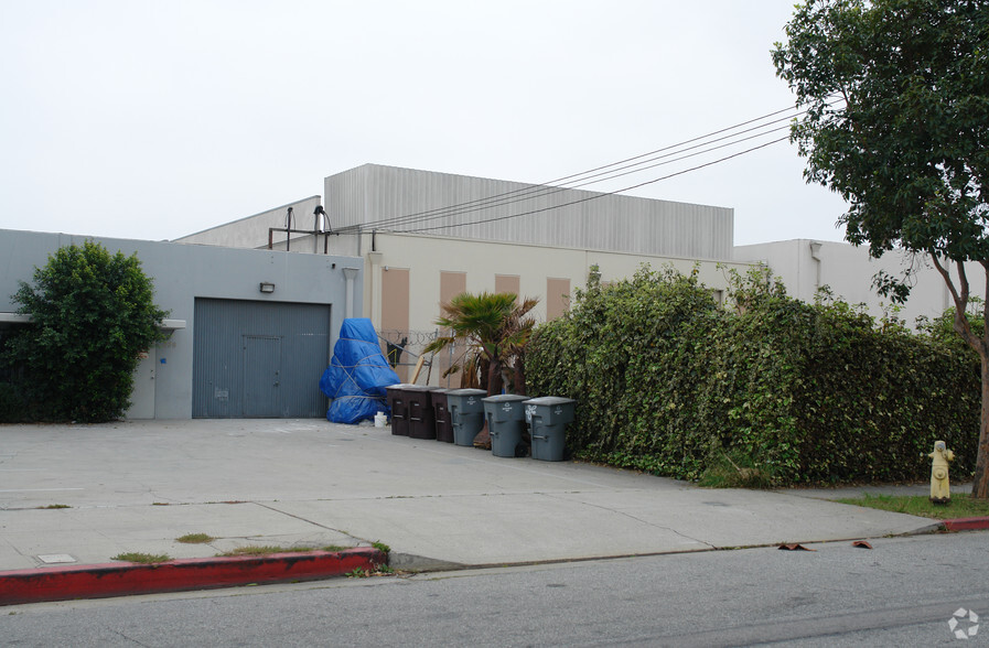440 W Cypress St, Glendale, CA à vendre - Photo de l’immeuble – Image 3 sur 8