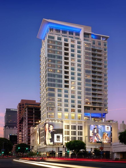 717 W Olympic Blvd, Los Angeles, CA à louer - Photo de l’immeuble – Image 2 sur 11