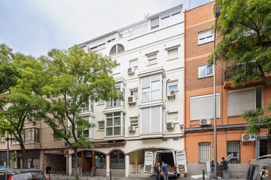 Calle de Mateo García, 7, Madrid, Madrid à vendre - Photo de l’immeuble – Image 2 sur 2