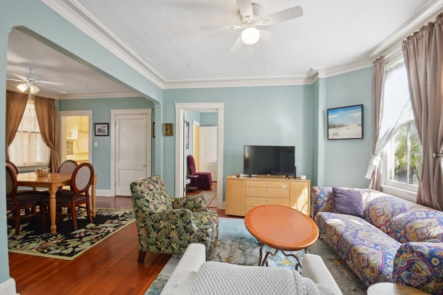 1730 Prytania St, New Orleans, LA à vendre - Photo intérieure – Image 2 sur 22