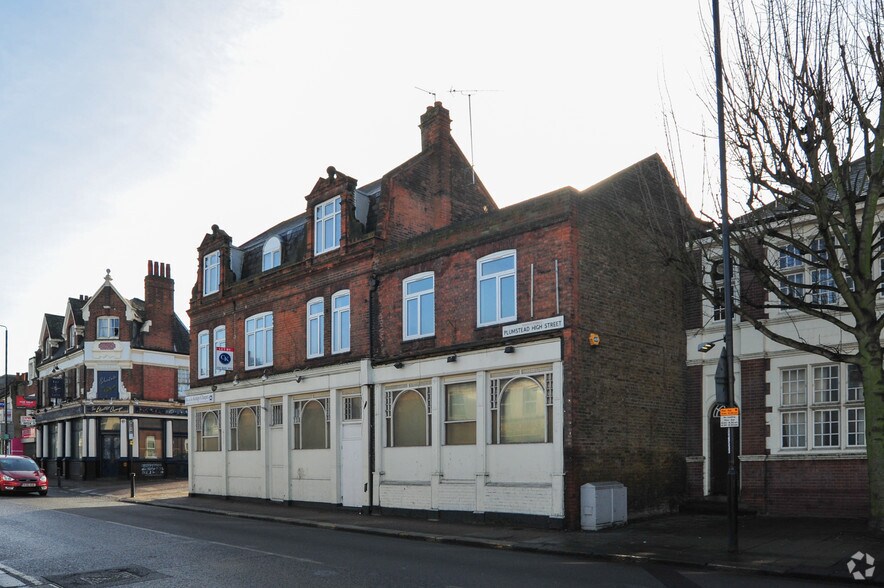 240-242 Plumstead High St, Londres à vendre - Photo de l’immeuble – Image 2 sur 15