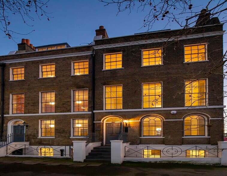 243-245 Kennington Ln, Londres à vendre - Photo de l’immeuble – Image 2 sur 14