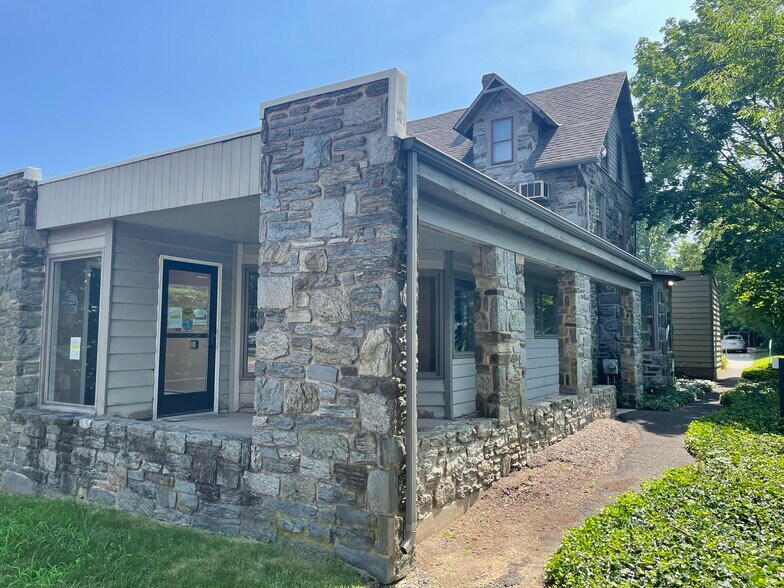 1327 Old York Rd, Abington, PA à vendre - Photo de l’immeuble – Image 3 sur 9