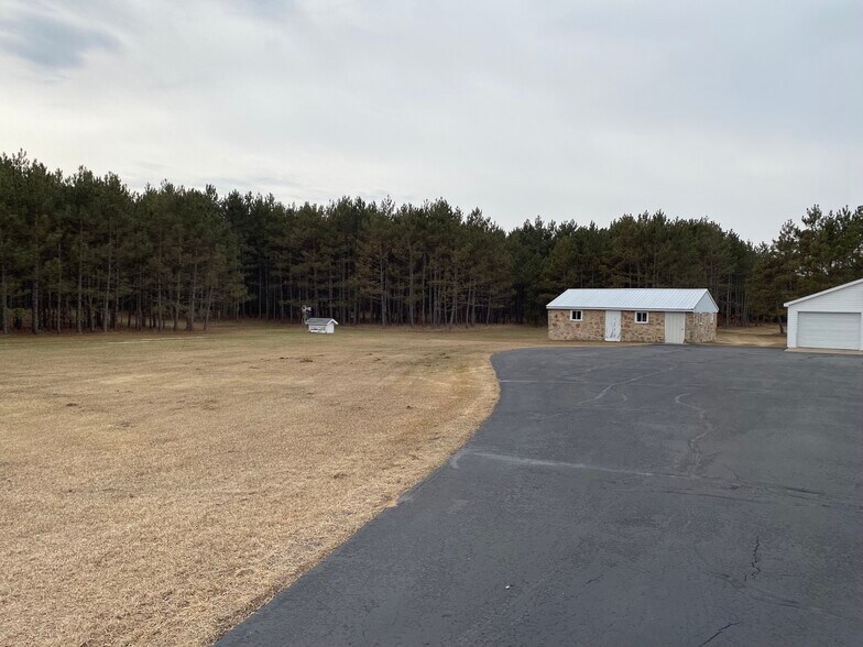 207 State Highway 13, Nekoosa, WI à vendre - Photo de l’immeuble – Image 1 sur 21