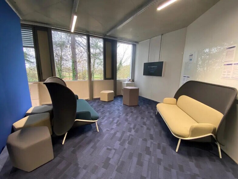 Bureau dans Saint-Herblain à louer - Photo de l’immeuble – Image 3 sur 9