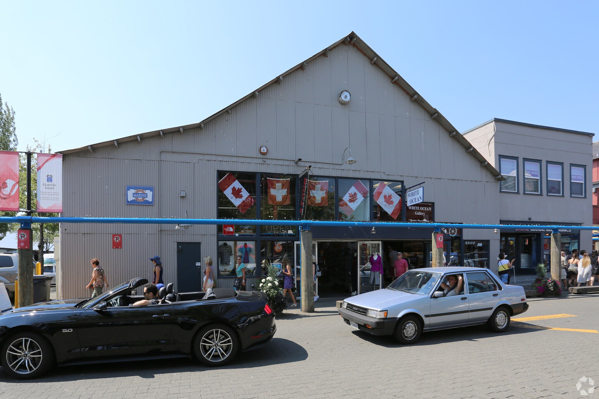 1628 Duranleau St, Vancouver, BC à louer Photo principale– Image 1 sur 4