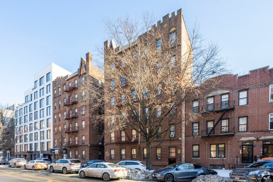 2049-2055 Ocean Ave, Brooklyn, NY à louer - Photo principale – Image 1 sur 5