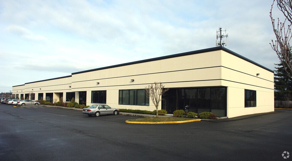 16531 13th Ave W, Lynnwood, WA à louer - Photo de l’immeuble – Image 1 sur 6