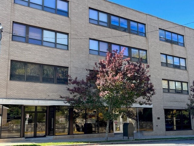 344 Main St, Mount Kisco, NY à louer - Photo principale – Image 2 sur 6
