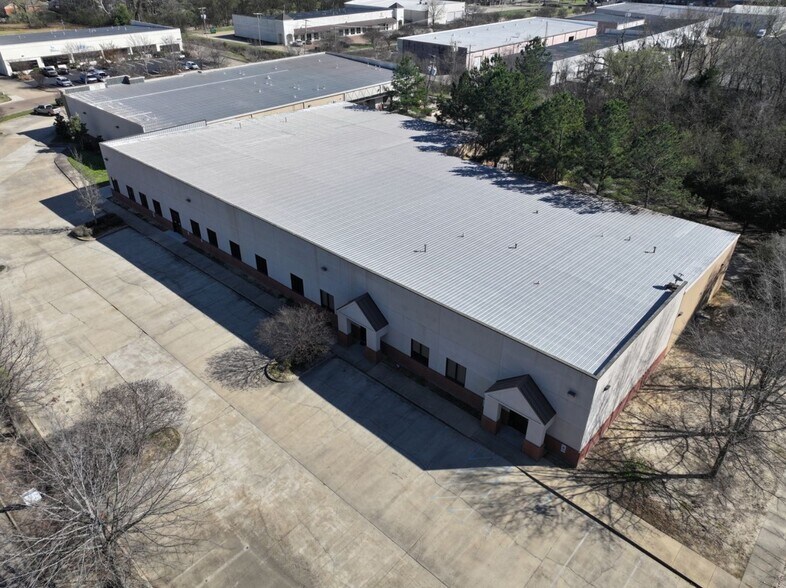 853 Wilson Dr, Ridgeland, MS à louer - Photo de l’immeuble – Image 2 sur 18
