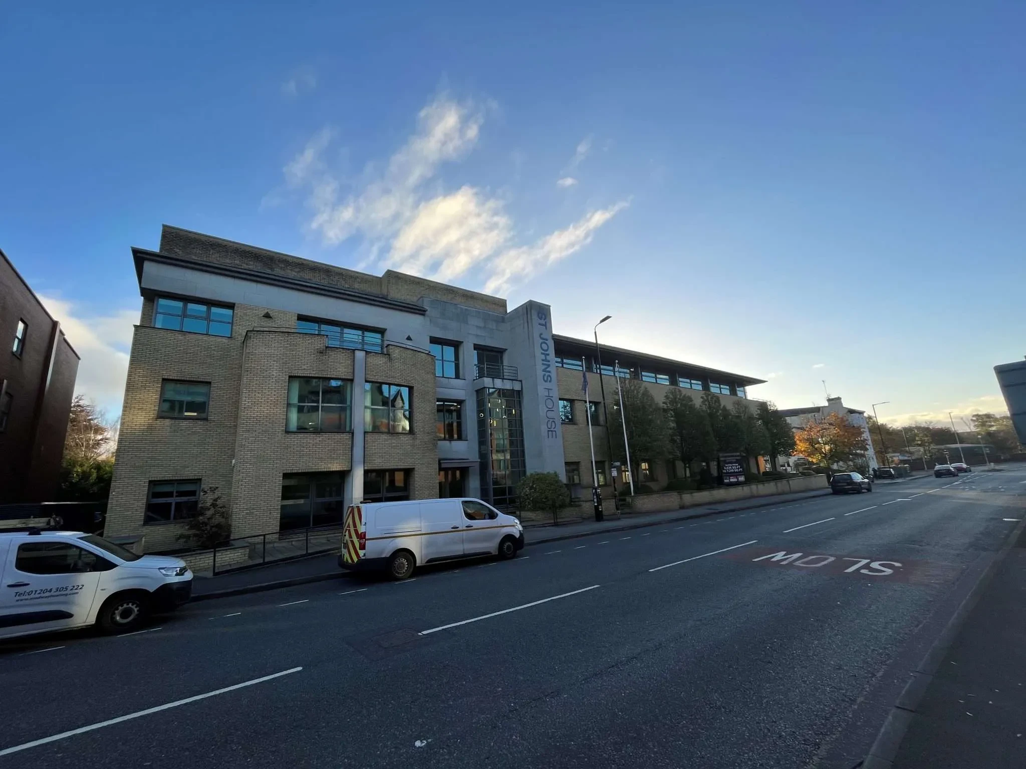 Barrington Rd, Altrincham à louer Photo de l’immeuble– Image 1 sur 2