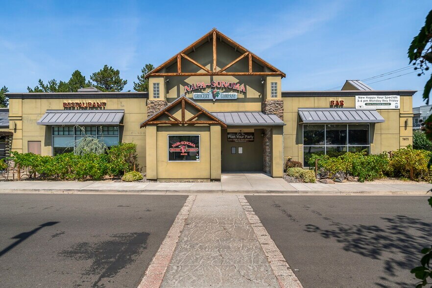 7671 S Virginia St, Reno, NV à louer - Photo de l’immeuble – Image 1 sur 12