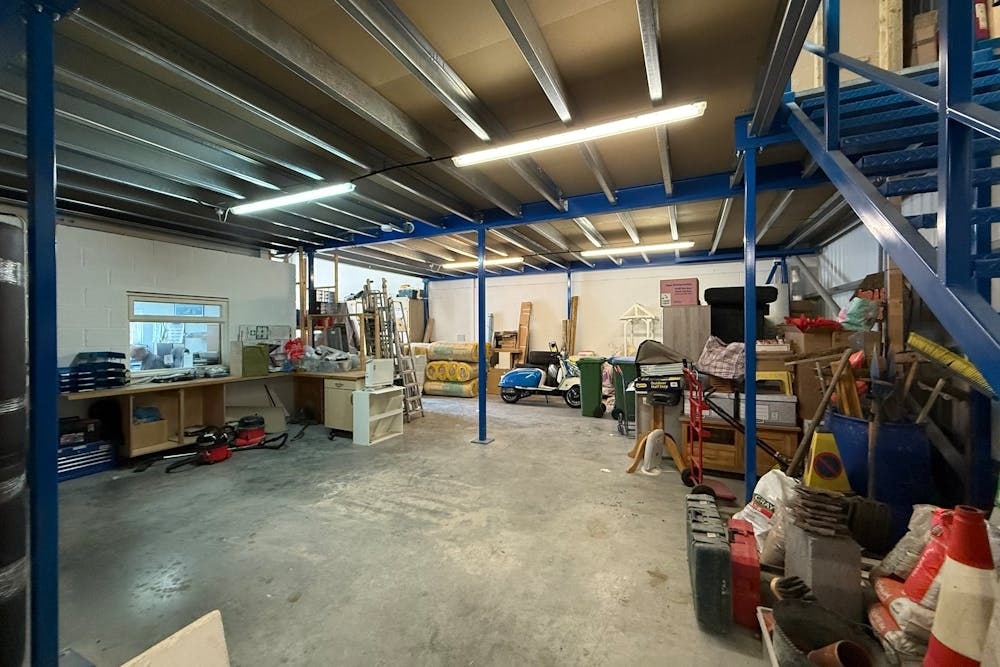 Fitzherbert Rd, Portsmouth, HAM PO6 1RX - Lot G - - Photo intérieure - Image 1 of 5