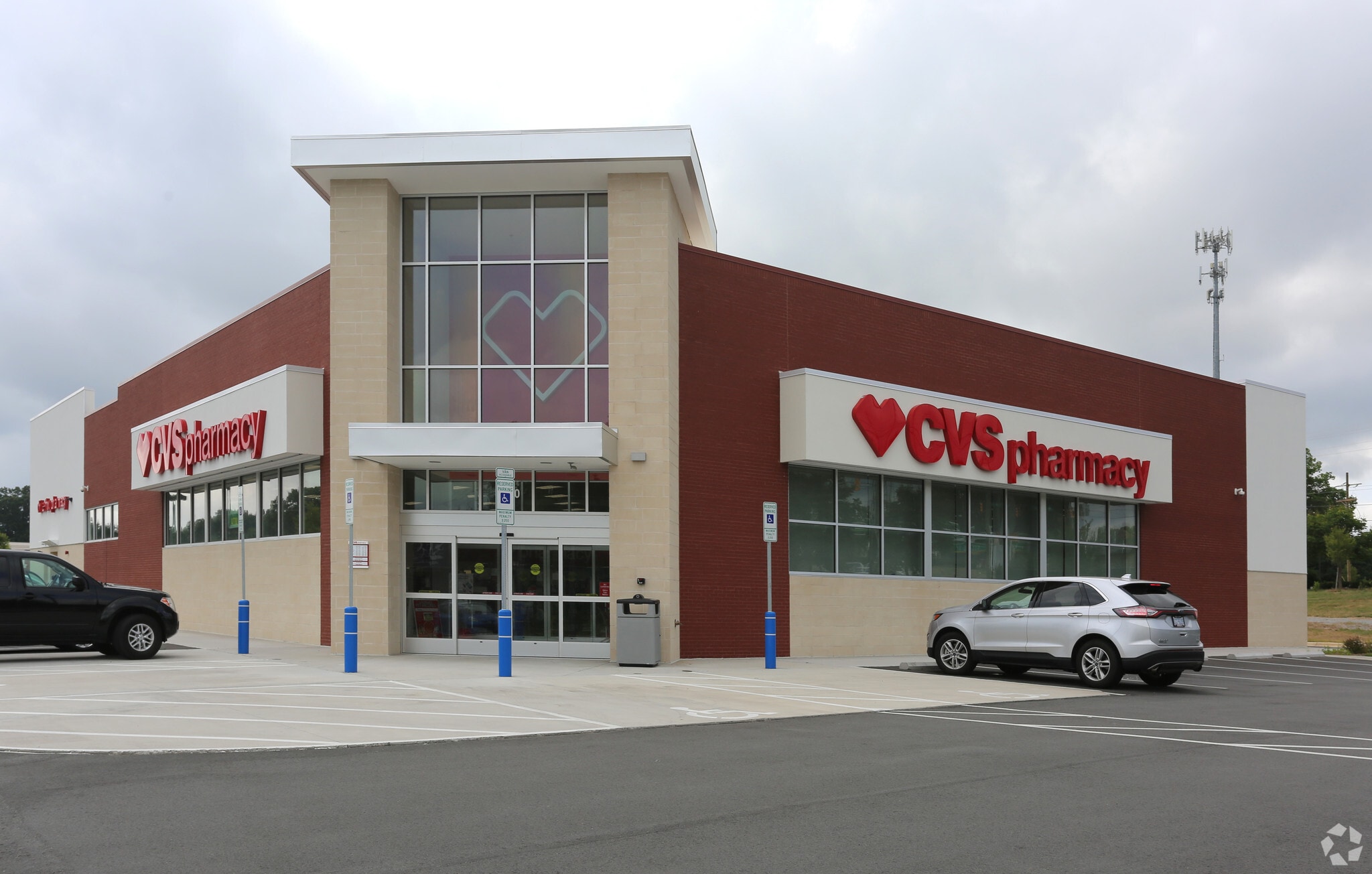 4000 Battleground Ave, Greensboro, NC à vendre Photo principale– Image 1 sur 33