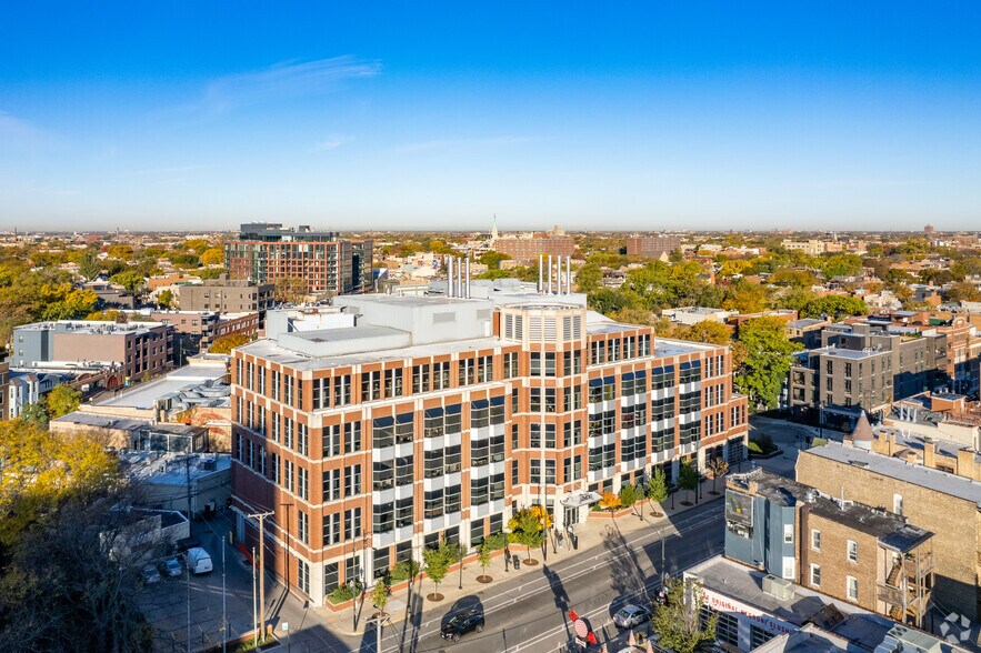 2430 N Halsted St, Chicago, IL à louer - Aérien – Image 2 sur 9