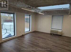 208 Evans Ave, Toronto, ON à louer Photo de l’immeuble– Image 1 sur 5