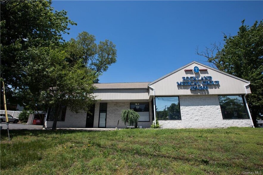 2 Suffern Ln, Garnerville, NY à louer - Photo de l’immeuble – Image 2 sur 18