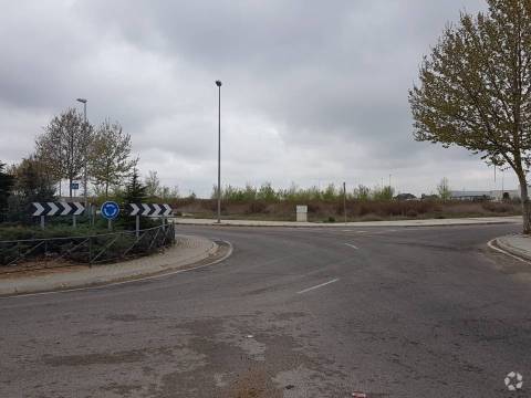 Terrain dans Leganés, Madrid à vendre - Photo de l’immeuble – Image 3 sur 4