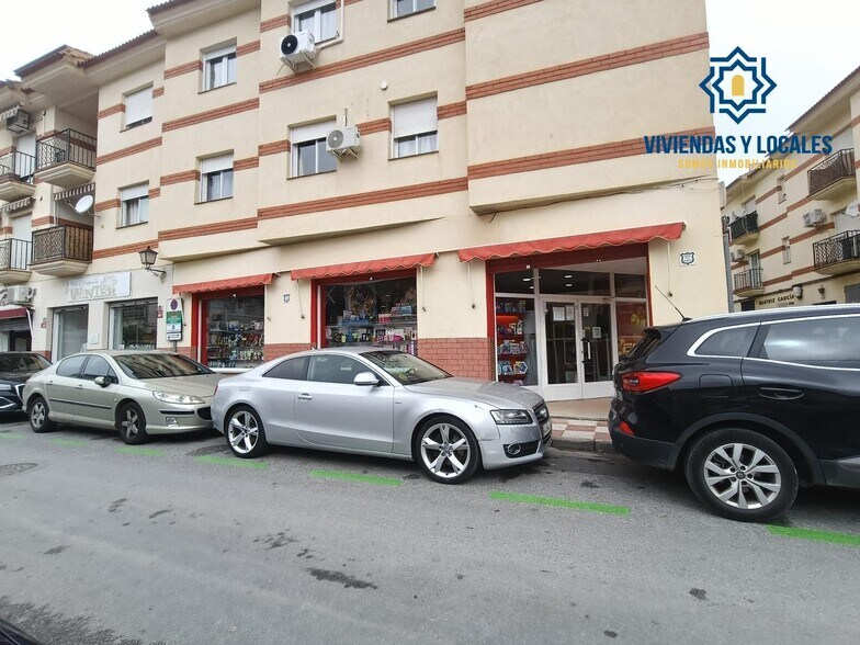 Local commercial dans Cúllar Vega, Granada à louer - Photo de l’immeuble – Image 2 sur 19