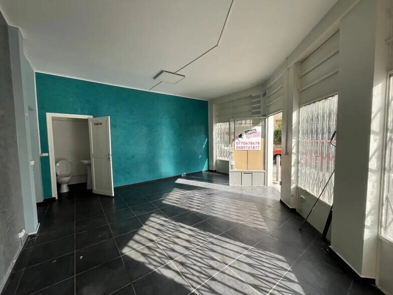 Local commercial dans Nice à vendre - Photo de l’immeuble – Image 2 sur 5