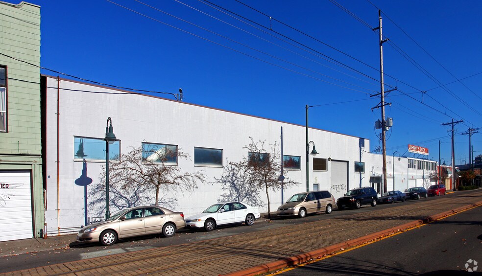 319 E 25th St, Tacoma, WA à vendre - Photo de l’immeuble – Image 1 sur 3