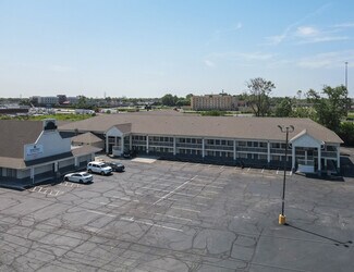 Plus de détails pour 5151 Elmwood Ave, Indianapolis, IN - Hôtellerie à vendre