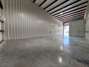 26232 FM 2978 Rd, Magnolia, TX à louer Photo intérieure– Image 2 sur 6