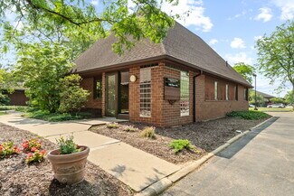Plus de détails pour 2400 Wales Ave NW, Massillon, OH - Bureau à louer