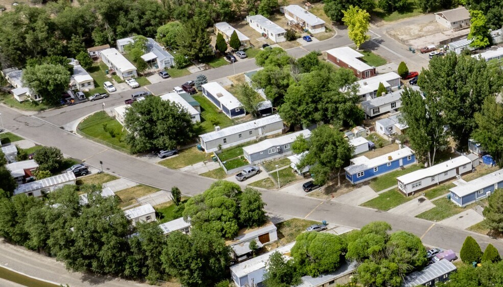 Western Slope Portfolio portefeuille de 4 biens à vendre sur LoopNet.fr - Photo de l’immeuble – Image 1 sur 10