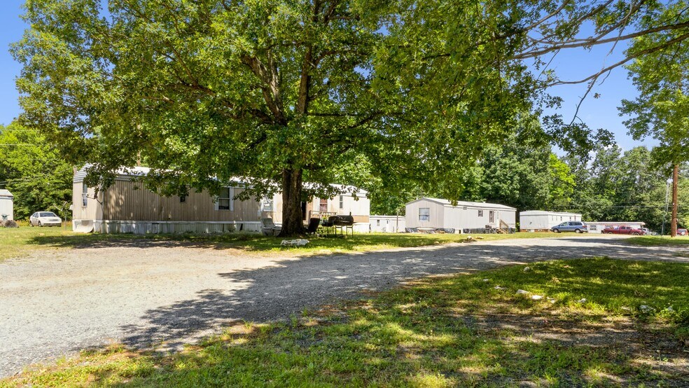 2981 Price Rd, Eden, NC à vendre - Photo de l’immeuble – Image 3 sur 9