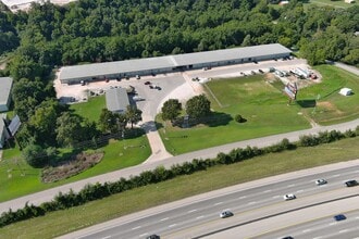 13241 Puppy Creek Rd, Springdale, AR à louer Photo intérieure– Image 1 sur 1