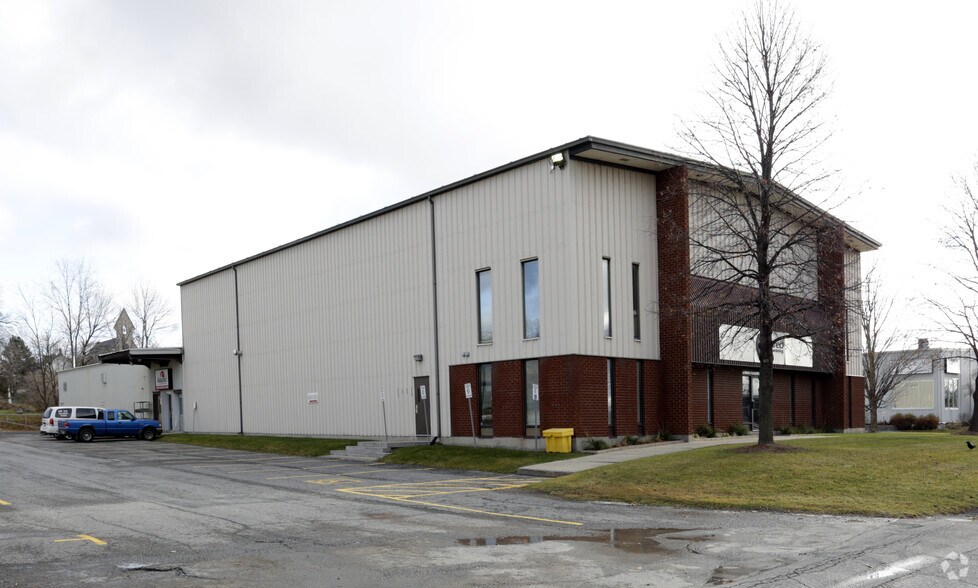 24 Edgewater St, Ottawa, ON à vendre - Photo de l’immeuble – Image 2 sur 2