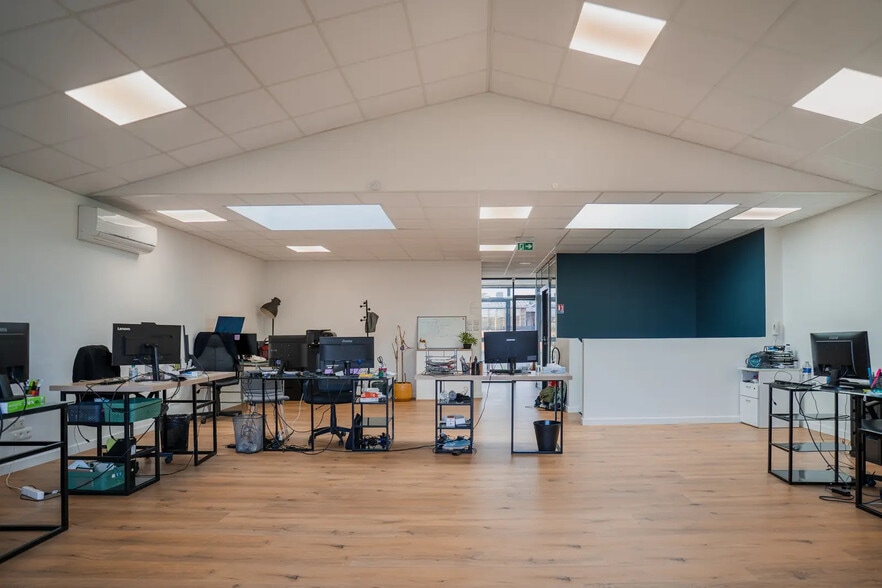 Bureau dans Cenon à vendre - Photo intérieure – Image 3 sur 7