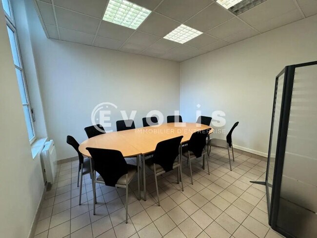 Plus de détails pour Bureau à louer
